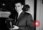 Standbild John Drupa New York United States USA, 1959, aus Sekunde 19 historischem Filmmaterial Videoclip 65675071752
