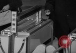 Image billet de chemin de fer automatisé machine Japon, 1967, de la seconde 40 séquences d'archives historiques vidéo 65675071759