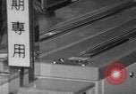 Image billet de chemin de fer automatisé machine Japon, 1967, de la seconde 46 séquences d'archives historiques vidéo 65675071759