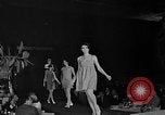 Immagine di Lavabile in lavatrice di sposa Manhattan New York City USA, 1967, secondo 7 filmato di repertorio 65675071760
