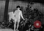 Immagine di Lavabile in lavatrice di sposa Manhattan New York City USA, 1967, secondo 24 filmato di repertorio 65675071760