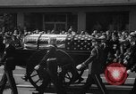 Immagine di General Douglas MacArthur sepoltura Norfolk Virginia USA, 1964, secondo 10 filmato di repertorio 65675071762