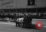 Immagine di General Douglas MacArthur sepoltura Norfolk Virginia USA, 1964, secondo 30 filmato di repertorio 65675071762