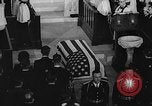 Immagine di General Douglas MacArthur sepoltura Norfolk Virginia USA, 1964, secondo 44 filmato di repertorio 65675071762