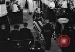 Immagine di General Douglas MacArthur sepoltura Norfolk Virginia USA, 1964, secondo 58 filmato di repertorio 65675071762