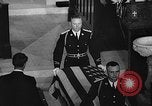 Immagine di General Douglas MacArthur sepoltura Norfolk Virginia USA, 1964, secondo 61 filmato di repertorio 65675071762