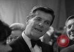 Immagine di Sfilata di moda Universal City Los Angeles California USA, 1964, secondo 12 filmato di repertorio 65675071763
