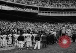 Image Le président John F Kennedy assiste à l'inauguration match de baseball à DC Stadium Washington DC USA, 1962, de la seconde 21 séquences d'archives historiques vidéo 65675071771