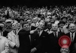 Image Le président John F Kennedy assiste à l'inauguration match de baseball à DC Stadium Washington DC USA, 1962, de la seconde 27 séquences d'archives historiques vidéo 65675071771
