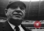 Image Le président John F Kennedy assiste à l'inauguration match de baseball à DC Stadium Washington DC USA, 1962, de la seconde 37 séquences d'archives historiques vidéo 65675071771