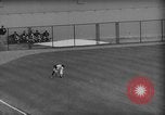 Image Le président John F Kennedy assiste à l'inauguration match de baseball à DC Stadium Washington DC USA, 1962, de la seconde 49 séquences d'archives historiques vidéo 65675071771