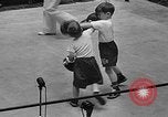 Image Tournoi de boxe Junior annuel Annapolis Maryland USA, 1948, de la seconde 27 séquences d'archives historiques vidéo 65675071772