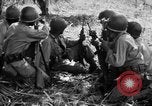 Standbild 158 Infanterie Bataillon 2 Arawe New Britain Papua-Neuguinea, 1943, aus Sekunde 29 historischem Filmmaterial Videoclip 65675071777