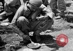 Standbild 158 Infanterie Bataillon 2 Arawe New Britain Papua-Neuguinea, 1943, aus Sekunde 5 historischem Filmmaterial Videoclip 65675071778