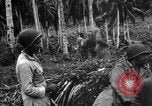Standbild 158 Infanterie Bataillon 2 Arawe New Britain Papua-Neuguinea, 1943, aus Sekunde 13 historischem Filmmaterial Videoclip 65675071780