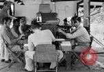 Standbild Kommunikation Guadalcanal Salomonen, 1943, aus Sekunde 12 historischem Filmmaterial Videoclip 65675071781