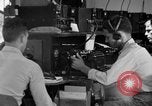 Standbild Kommunikation Guadalcanal Salomonen, 1943, aus Sekunde 36 historischem Filmmaterial Videoclip 65675071781