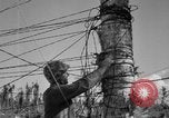 Standbild Kommunikation Peleliu Palau Inseln, 1945, aus Sekunde 29 historischem Filmmaterial Videoclip 65675071784