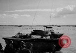 Standbild Kommunikation Peleliu Palau Inseln, 1945, aus Sekunde 20 historischem Filmmaterial Videoclip 65675071785