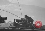 Standbild Kommunikation Peleliu Palau Inseln, 1945, aus Sekunde 31 historischem Filmmaterial Videoclip 65675071785