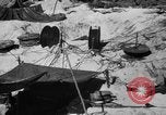 Standbild Kommunikation Peleliu Palau Inseln, 1945, aus Sekunde 49 historischem Filmmaterial Videoclip 65675071785