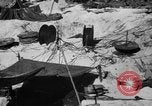 Standbild Kommunikation Peleliu Palau Inseln, 1945, aus Sekunde 52 historischem Filmmaterial Videoclip 65675071785