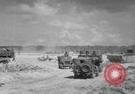 Standbild Marine Corps Kommunikation Peleliu Palau Inseln, 1945, aus Sekunde 10 historischem Filmmaterial Videoclip 65675071787