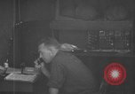 Standbild Marine Corps Kommunikation Peleliu Palau Inseln, 1945, aus Sekunde 38 historischem Filmmaterial Videoclip 65675071787