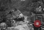 Standbild Kommunikation Peleliu Palau Inseln, 1945, aus Sekunde 37 historischem Filmmaterial Videoclip 65675071788