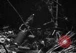 Standbild Kommunikation Peleliu Palau Inseln, 1945, aus Sekunde 31 historischem Filmmaterial Videoclip 65675071789