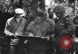 Standbild Kommunikation Peleliu Palau Inseln, 1945, aus Sekunde 42 historischem Filmmaterial Videoclip 65675071789