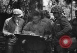 Standbild Kommunikation Peleliu Palau Inseln, 1945, aus Sekunde 45 historischem Filmmaterial Videoclip 65675071789
