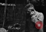Standbild Kommunikation Peleliu Palau Inseln, 1945, aus Sekunde 55 historischem Filmmaterial Videoclip 65675071789