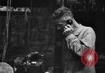 Standbild Kommunikation Peleliu Palau Inseln, 1945, aus Sekunde 60 historischem Filmmaterial Videoclip 65675071789