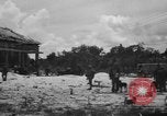 Standbild Kommunikation Peleliu Palau Inseln, 1945, aus Sekunde 22 historischem Filmmaterial Videoclip 65675071790