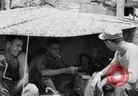 Standbild Kommunikation Peleliu Palau Inseln, 1945, aus Sekunde 37 historischem Filmmaterial Videoclip 65675071790