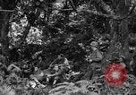 Standbild Kommunikation Peleliu Palau Inseln, 1945, aus Sekunde 6 historischem Filmmaterial Videoclip 65675071792