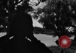 Standbild Kommunikation Peleliu Palau Inseln, 1945, aus Sekunde 34 historischem Filmmaterial Videoclip 65675071792