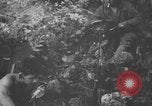 Standbild Kommunikation Peleliu Palau Inseln, 1945, aus Sekunde 39 historischem Filmmaterial Videoclip 65675071792