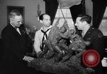 Image Iwo Jima statue Washington DC White House USA, 1945, de la seconde 13 séquences d'archives historiques vidéo 65675071793