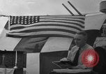 Standbild Beerdigung Pazifik, 1944, aus Sekunde 30 historischem Filmmaterial Videoclip 65675071809