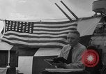 Standbild Beerdigung Pazifik, 1944, aus Sekunde 31 historischem Filmmaterial Videoclip 65675071809