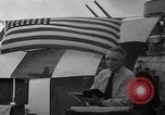 Standbild Beerdigung Pazifik, 1944, aus Sekunde 33 historischem Filmmaterial Videoclip 65675071809