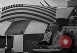 Standbild Beerdigung Pazifik, 1944, aus Sekunde 34 historischem Filmmaterial Videoclip 65675071809
