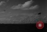 Image attaque aérienne japonaise Océan Pacifique, 1944, de la seconde 11 séquences d'archives historiques vidéo 65675071810