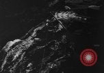 Standbild Transfer von Verwundeten Pazifik, 1944, aus Sekunde 6 historischem Filmmaterial Videoclip 65675071811