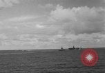 Standbild Transfer von Verwundeten Pazifik, 1944, aus Sekunde 41 historischem Filmmaterial Videoclip 65675071811