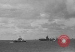 Standbild Transfer von Verwundeten Pazifik, 1944, aus Sekunde 45 historischem Filmmaterial Videoclip 65675071811
