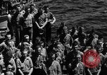 Standbild Bestattung Pazifik, 1944, aus Sekunde 3 historischem Filmmaterial Videoclip 65675071812
