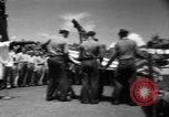 Standbild Bestattung Pazifik, 1944, aus Sekunde 24 historischem Filmmaterial Videoclip 65675071812